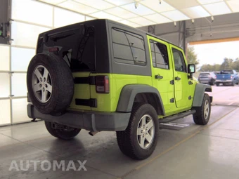 2012 Jeep Wrangler Unlimited Rubicon – miniatura 4