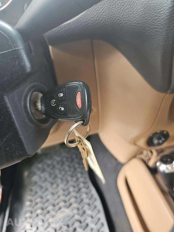 2012 Jeep Wrangler Unlimited Rubicon - miniatura 5