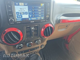 2012 Jeep Wrangler Unlimited Rubicon - miniatura 11