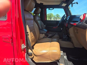 2012 Jeep Wrangler Unlimited Rubicon - miniatura 8