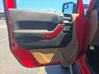 2012 Jeep Wrangler Unlimited Rubicon - miniatura 9
