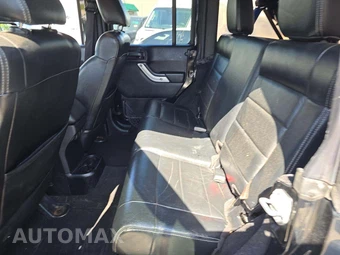 2012 Jeep Wrangler Unlimited Rubicon - miniatura 8