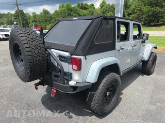 2012 Jeep Wrangler Unlimited Rubicon - miniatura 3