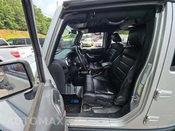 2012 Jeep Wrangler Unlimited Rubicon - miniatura 6