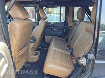 2012 Jeep Wrangler Unlimited Rubicon – miniatura 13