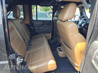 2012 Jeep Wrangler Unlimited Rubicon – miniatura 15