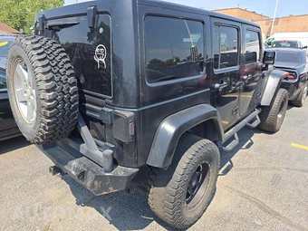 2012 Jeep Wrangler Unlimited Rubicon – miniatura 3