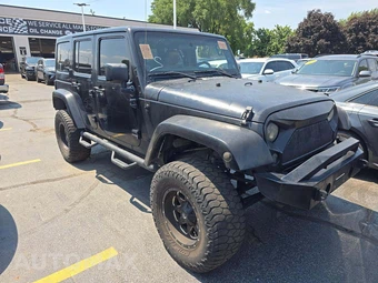 2012 Jeep Wrangler Unlimited Rubicon – miniatura 4