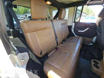 2012 Jeep Wrangler Unlimited Rubicon – miniatura 16