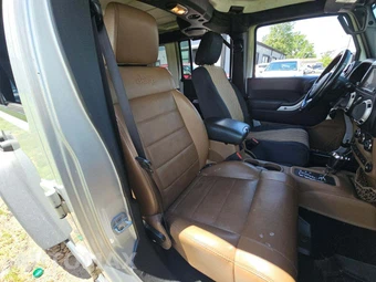 2012 Jeep Wrangler Unlimited Rubicon – miniatura 18