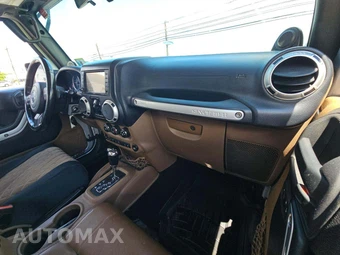 2012 Jeep Wrangler Unlimited Rubicon – miniatura 19