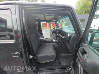 2012 Jeep Wrangler Unlimited Sahara - miniatura 15