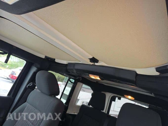2012 Jeep Wrangler Unlimited Sahara - miniatura 8
