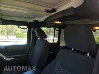 2012 Jeep Wrangler Unlimited Sahara – miniatura 18