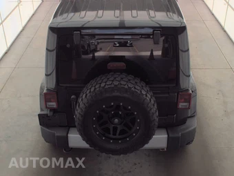 2012 Jeep Wrangler Unlimited Sahara – miniatura 5