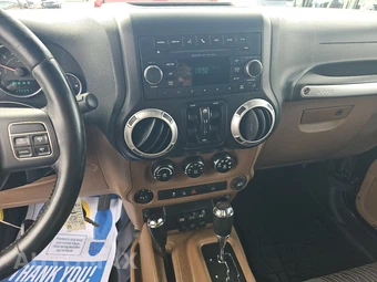2012 Jeep Wrangler Unlimited Sahara – miniatura 11