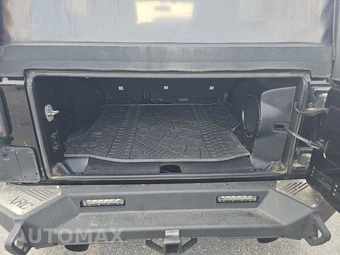 2012 Jeep Wrangler Unlimited Sahara – miniatura 16