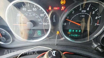 2012 Jeep Wrangler Unlimited Sahara – miniatura 22