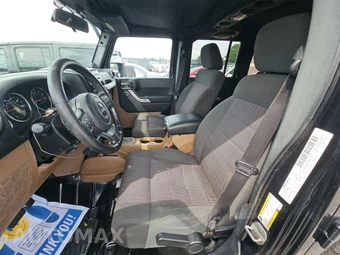 2012 Jeep Wrangler Unlimited Sahara – miniatura 7