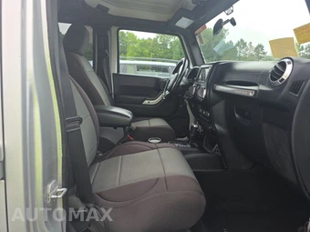 2012 Jeep Wrangler Unlimited Sahara - miniatura 8