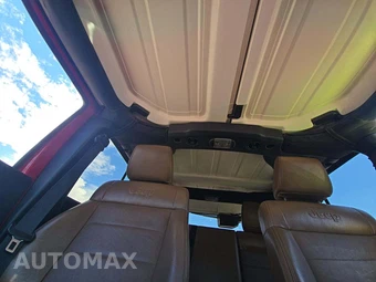 2012 Jeep Wrangler Unlimited Sahara - miniatura 11
