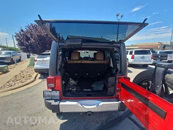 2012 Jeep Wrangler Unlimited Sahara - miniatura 14