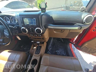2012 Jeep Wrangler Unlimited Sahara - miniatura 19