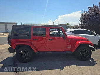 2012 Jeep Wrangler Unlimited Sahara - miniatura 4