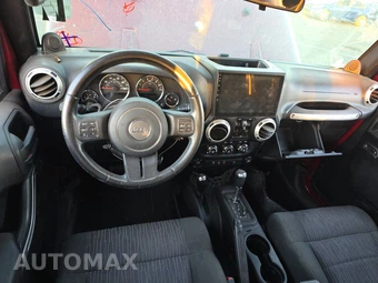 2012 Jeep Wrangler Unlimited Sahara - miniatura 10