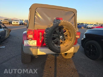 2012 Jeep Wrangler Unlimited Sahara - miniatura 5