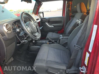 2012 Jeep Wrangler Unlimited Sahara - miniatura 7
