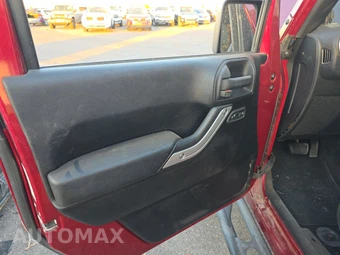 2012 Jeep Wrangler Unlimited Sahara - miniatura 9