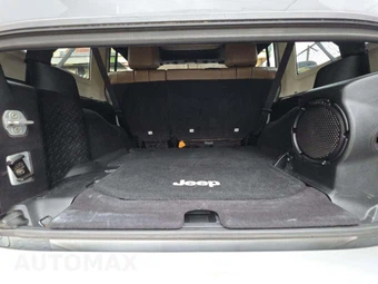 2012 Jeep Wrangler Unlimited Sahara - miniatura 14