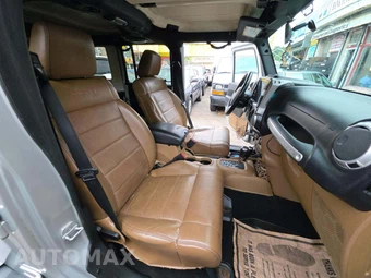 2012 Jeep Wrangler Unlimited Sahara - miniatura 18