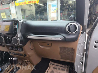 2012 Jeep Wrangler Unlimited Sahara - miniatura 19
