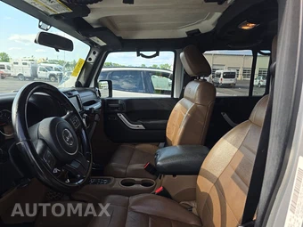 2012 Jeep Wrangler Unlimited Sahara – miniatura 7