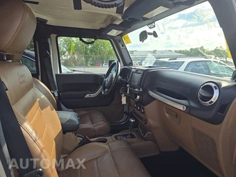 2012 Jeep Wrangler Unlimited Sahara – miniatura 8