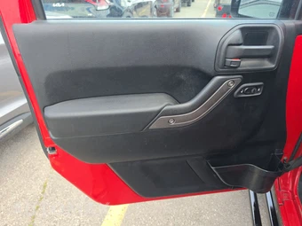 2012 Jeep Wrangler Unlimited Sport - miniatura 9