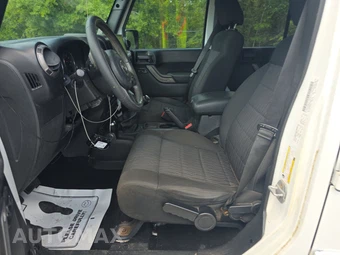 2012 Jeep Wrangler Unlimited Sport – miniatura 7