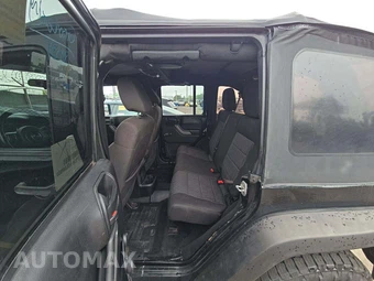 2012 Jeep Wrangler Unlimited Sport - miniatura 13