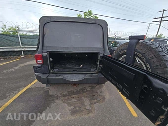 2012 Jeep Wrangler Unlimited Sport - miniatura 14