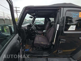 2012 Jeep Wrangler Unlimited Sport - miniatura 6