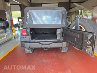 2012 Jeep Wrangler Unlimited Sport - miniatura 16