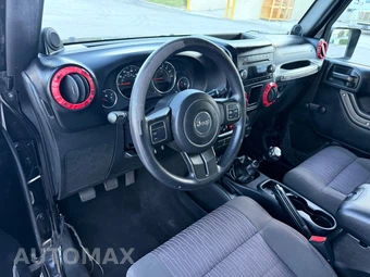 2012 Jeep Wrangler Unlimited Sport - miniatura 14