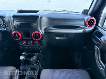2012 Jeep Wrangler Unlimited Sport - miniatura 86