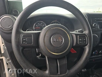 2012 Jeep Wrangler Unlimited Sport - miniatura 10