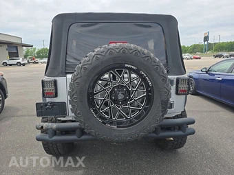 2012 Jeep Wrangler Unlimited Sport - miniatura 5