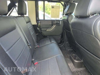 2012 Jeep Wrangler Unlimited Sport - miniatura 16