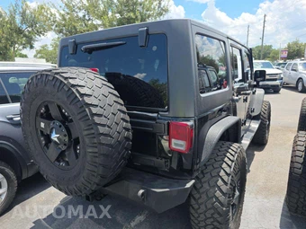 2012 Jeep Wrangler Unlimited Sport - miniatura 3