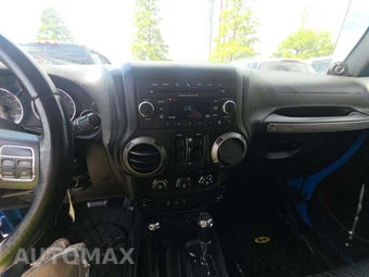 2012 Jeep Wrangler Unlimited Sport - miniatura 10